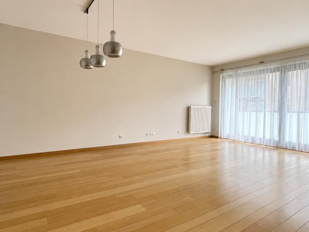 Appartement te huur in Kraainem voor € 1.375 met 2 slaapkamers