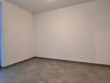 Appartement te huur in Kruishoutem voor € 850 met 1 slaapkamer