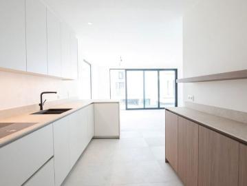 Appartement te huur in Kruishoutem voor € 975 met 2 slaapkamers