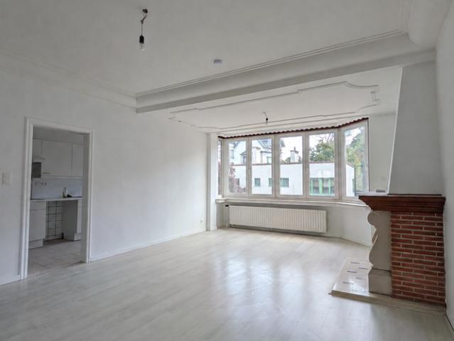 Appartement te huur in Laken voor € 1.240 met 2 slaapkamers