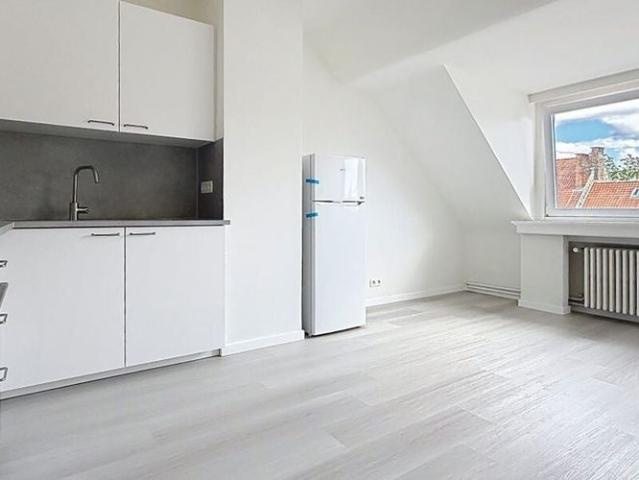 Appartement te huur in Laken voor € 900 met 2 slaapkamers