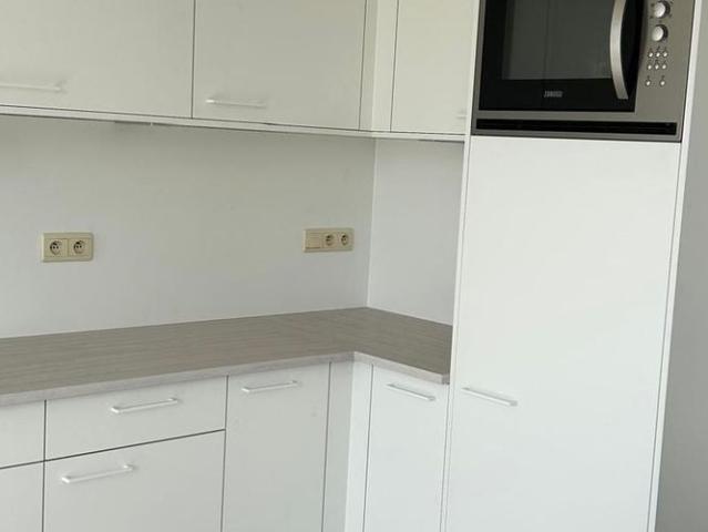 Appartement te huur in Lanaken voor € 1.100 met 3 slaapkamers