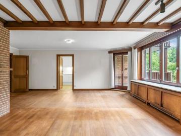 Appartement te huur in Leuven voor € 1.800 met 4 slaapkamers