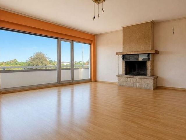 Appartement te huur in Leuze en Hainaut voor € 750 met 2 slaapkamers