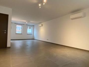 Appartement te huur in Leuze en Hainaut voor € 825 met 2 slaapkamers