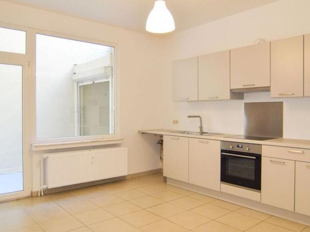 Appartement te huur in Liège voor € 675 met 1 slaapkamer