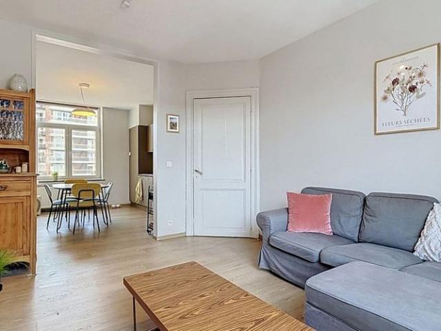 Appartement te huur in Liège voor € 800 met 2 slaapkamers