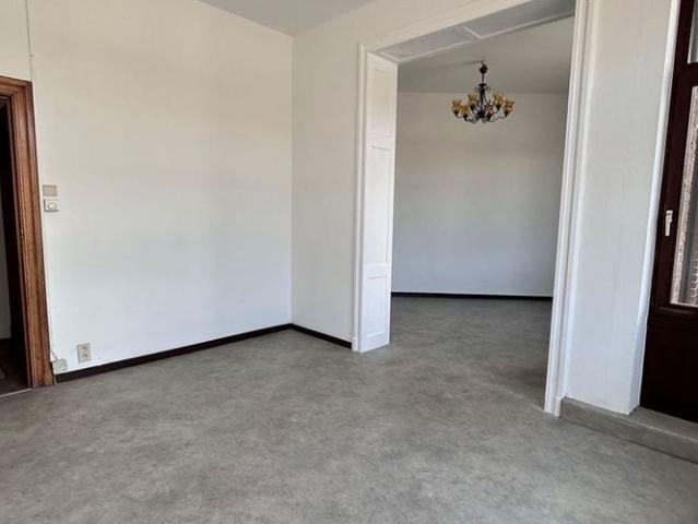 Appartement te huur in Liège voor € 825 met 2 slaapkamers