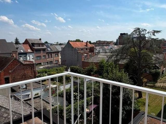 Appartement te huur in Lier voor € 1.050 met 1 slaapkamer
