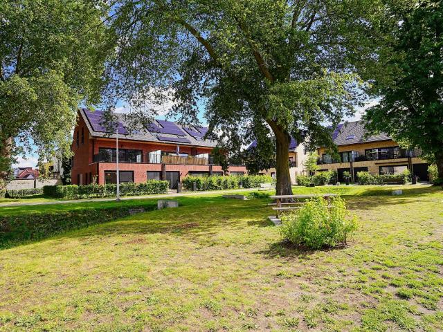Gelijkvloers appartement te huur in Lokeren met 2 slaapkamers