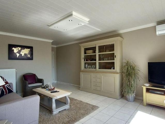 Appartement te huur in Lommel voor € 825 met 1 slaapkamer