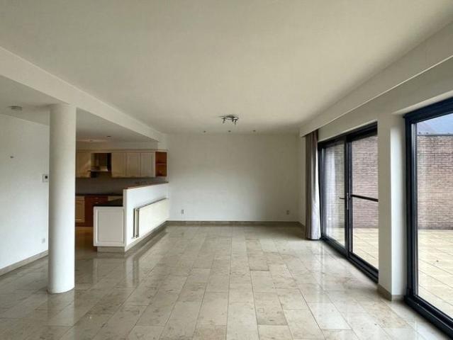 Appartement te huur in Lommel voor € 950 met 2 slaapkamers