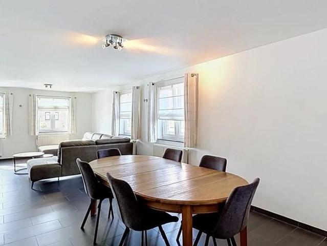 Appartement te huur in Lommel voor € 975 met 2 slaapkamers
