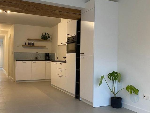 Appartement te huur in Lommel voor € 890 met 1 slaapkamer