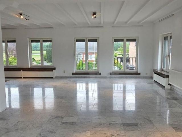 Appartement te huur in Puurs voor € 1.100 met 3 slaapkamers