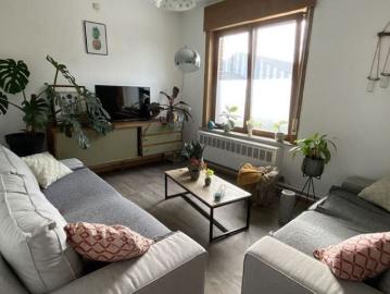 Appartement te huur in Péruwelz voor € 550 met 1 slaapkamer