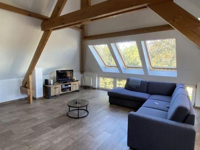 Appartement te huur in Péruwelz voor € 625 met 2 slaapkamers