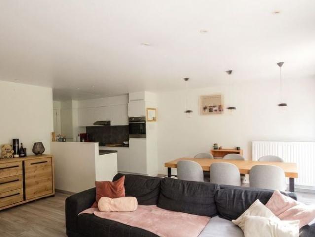 Appartement te huur in Poperinge voor € 750 met 2 slaapkamers