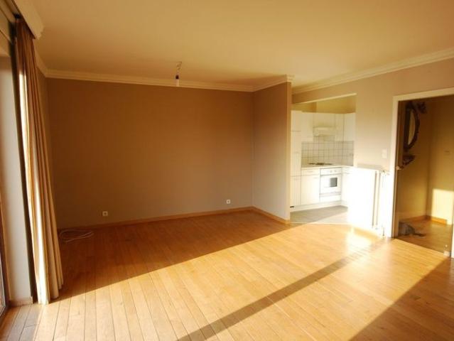 Appartement te huur in Roeselare voor € 550 met 1 slaapkamer