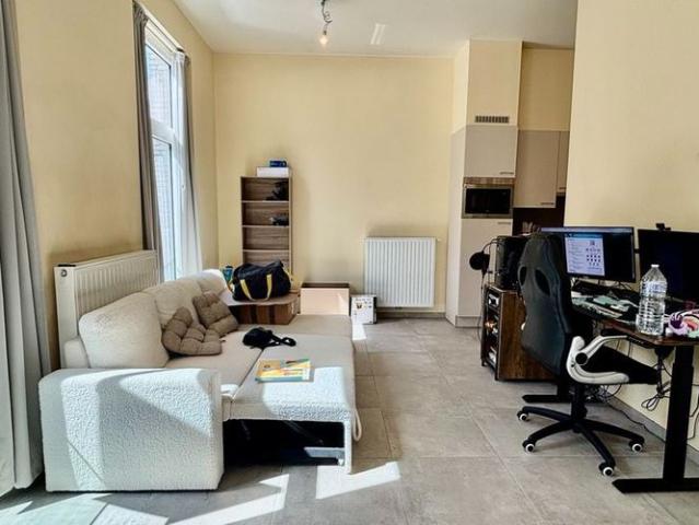 Appartement te huur in Roeselare voor € 680 met 1 slaapkamer