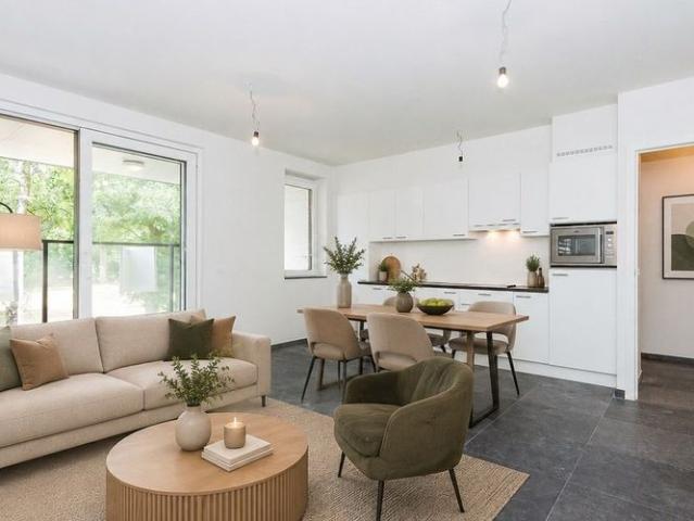 Appartement te huur in Roeselare voor € 725 met 1 slaapkamer