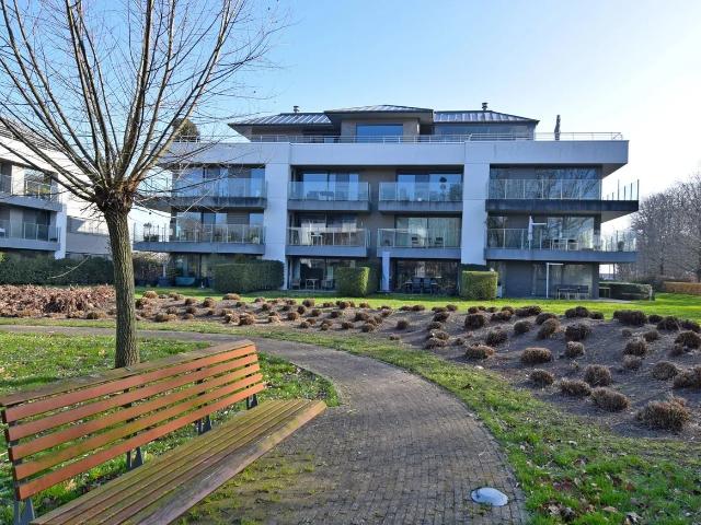 Gelijkvloers appartement te huur in Roeselare met 2 slaapkamers