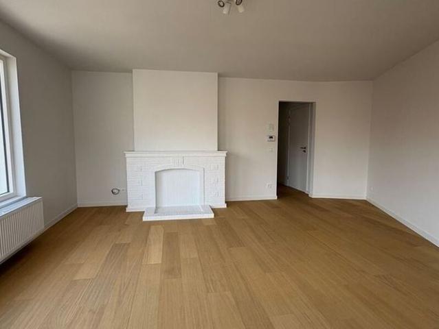 Appartement te huur in Ronse voor € 775 met 1 slaapkamer