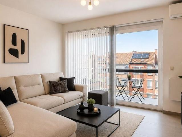 Appartement te huur in Ronse voor € 850 met 3 slaapkamers
