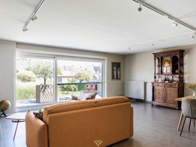 Appartement te huur in Ronse voor € 950 met 2 slaapkamers