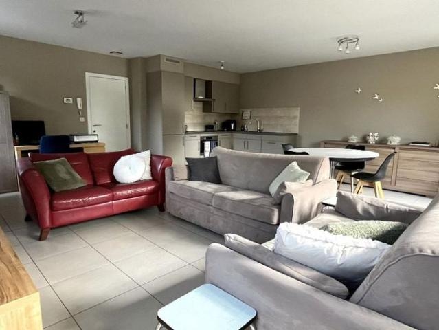 Appartement te huur in Stabroek voor € 1.000 met 2 slaapkamers