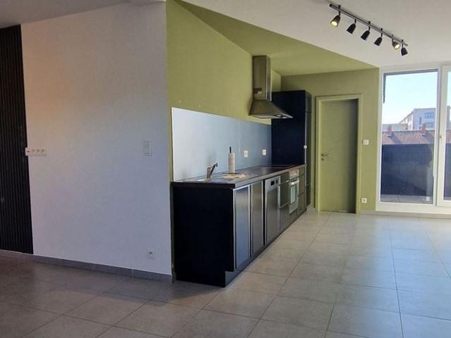 Appartement te huur in Saint Ghislain voor € 900 met 1 slaapkamer
