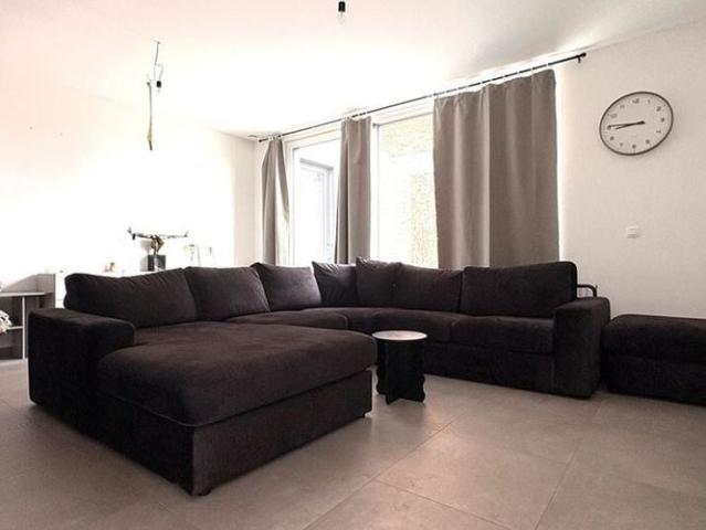 Appartement te huur in Schoonaarde voor € 875 met 1 slaapkamer