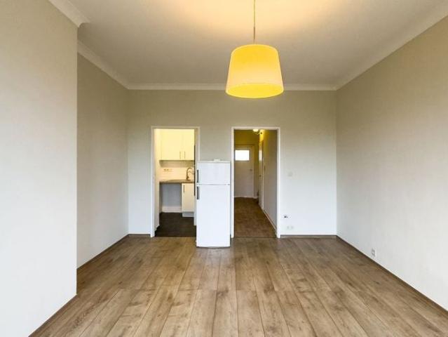 Appartement te huur in Schaarbeek voor € 1.050 met 1 slaapkamer
