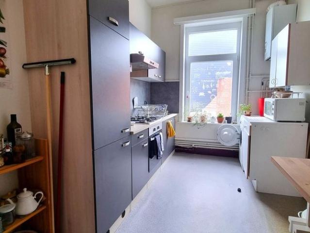 Appartement te huur in Sint Amandsberg voor € 825 met 1 slaapkamer