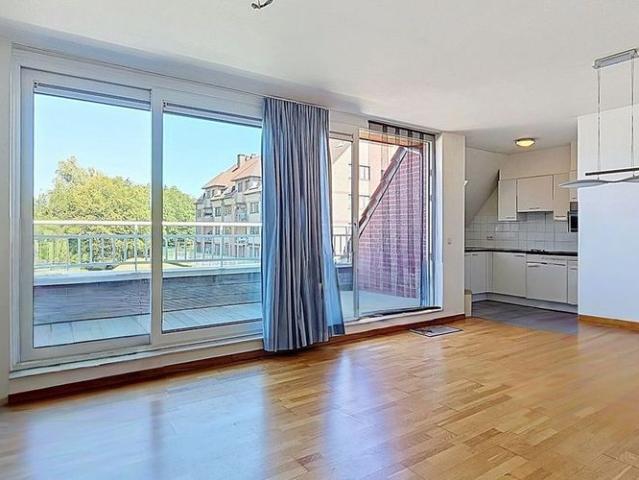 Appartement te huur in Sint Amandsberg voor € 950 met 2 slaapkamers