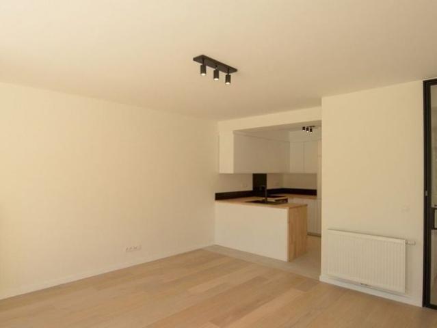 Appartement te huur in Sint Andries voor € 860 met 1 slaapkamer