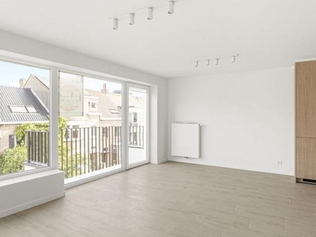 Appartement te huur in Sint Andries voor € 980 met 2 slaapkamers