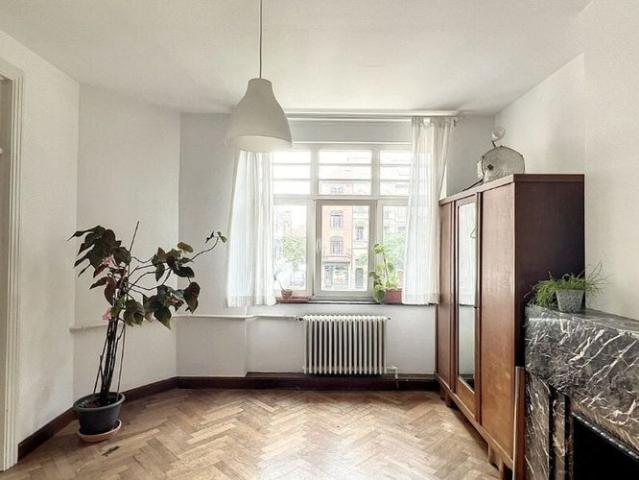 Appartement te huur in Sint Gillis voor € 1.130 met 1 slaapkamer