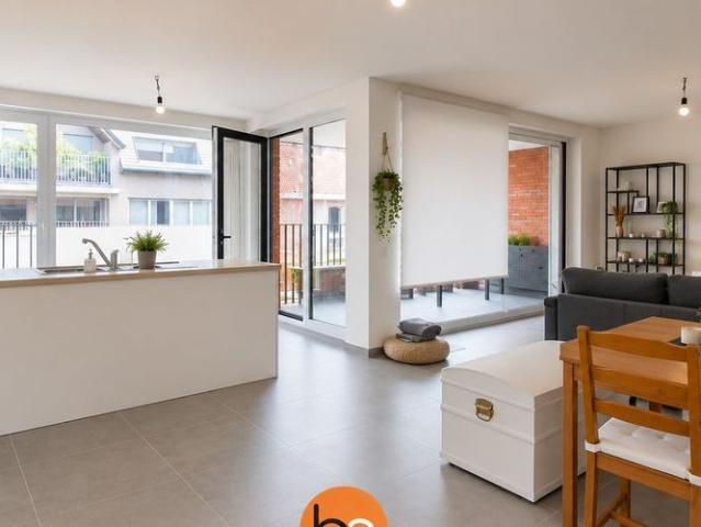 Appartement te huur in Sint Eloois Winkel voor € 820 met 2 slaapkamers