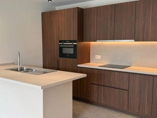 Appartement te huur in Sint Kwintens Lennik voor € 1.350 met 2 slaapkamers