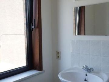 Appartement te huur in Sint Kwintens Lennik voor € 700 met 1 slaapkamer