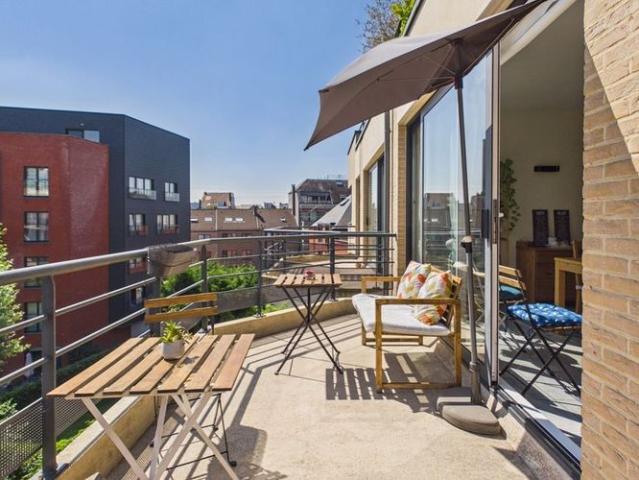 Appartement te huur in Sint Jans Molenbeek voor € 1.295 met 2 slaapkamers