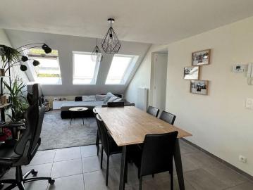 Appartement te huur in Sint Niklaas voor € 750 met 1 slaapkamer