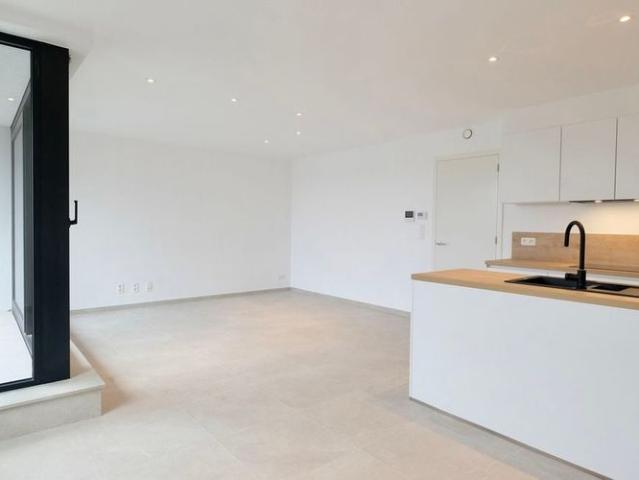 Appartement te huur in Sint Niklaas voor € 890 met 2 slaapkamers