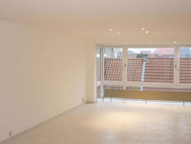 Appartement te huur in Sint Niklaas voor € 825 met 2 slaapkamers