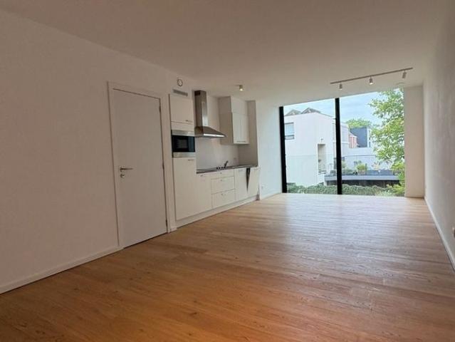 Appartement te huur in Sint Pieters voor € 840 met 1 slaapkamer