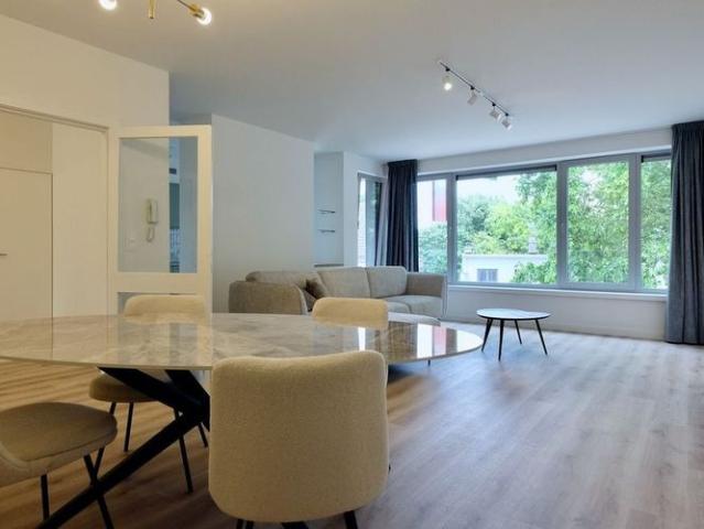 Appartement te huur in Sint Truiden voor € 1.100 met 2 slaapkamers