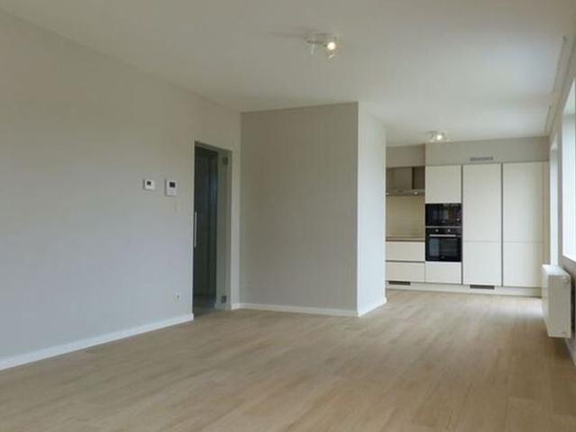 Appartement te huur in Sint Truiden voor € 1.250 met 4 slaapkamers