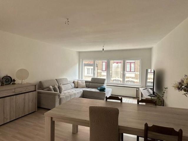 Appartement te huur in Sint Truiden voor € 750 met 1 slaapkamer
