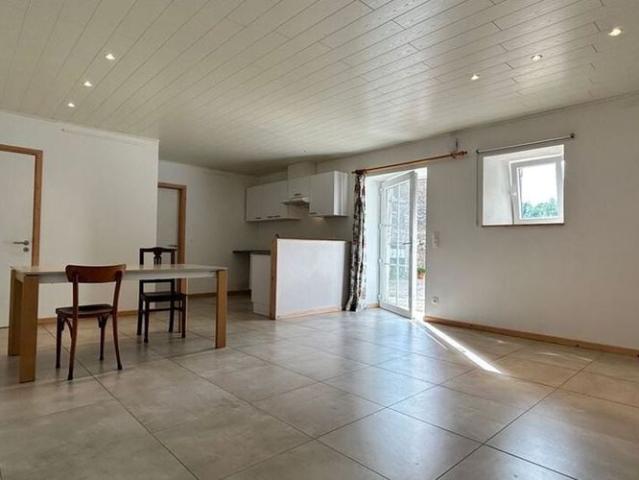 Appartement te huur in Tavier voor € 650 met 1 slaapkamer